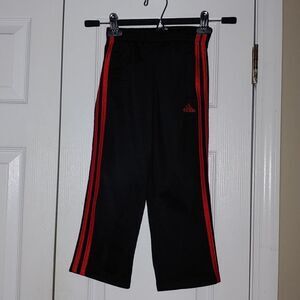 Adidas black red stripe  jogger sweatpants Sz 4T